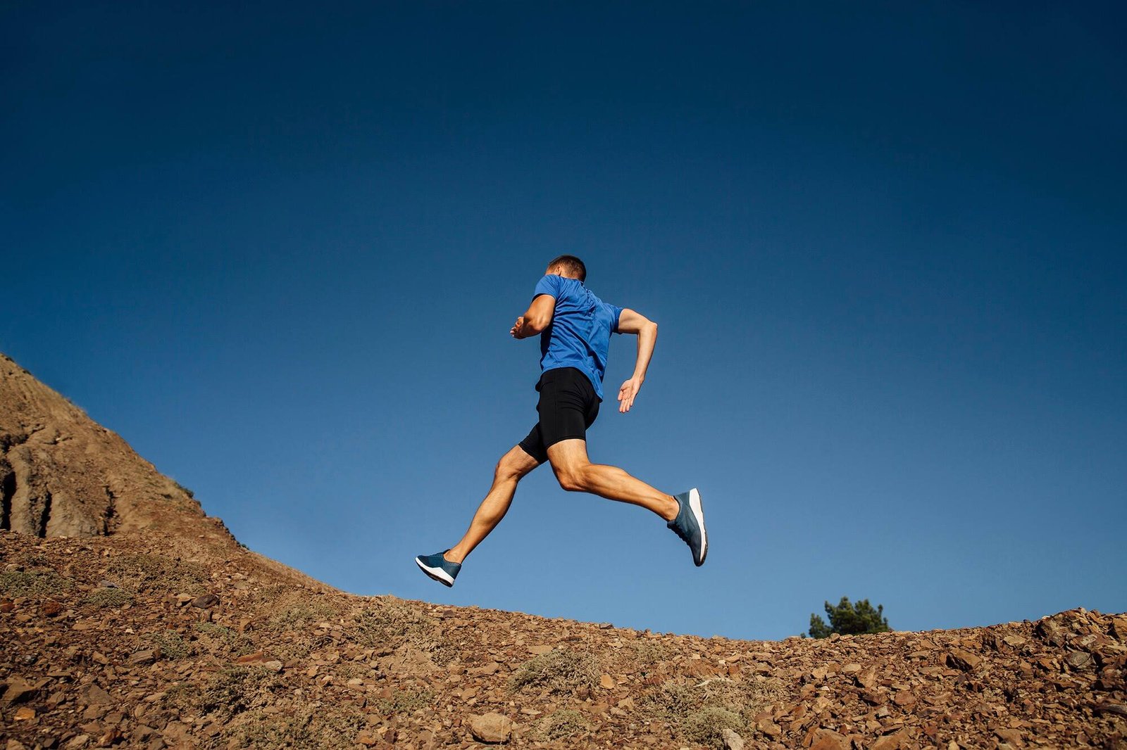 Athlete Runner Running Uphill 2025 02 10 10 42 58 UtcResized